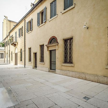 Arena Easy Suites Guesthouse Verona Eksteriør bilde